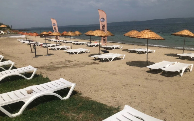 Mola Camping