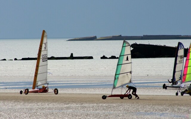 Cozy Farmhouse in Maisons With Fireplace