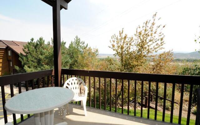 Luxury Abode at Red Pine