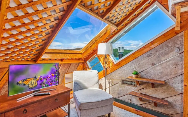 Utopia Cove in Union