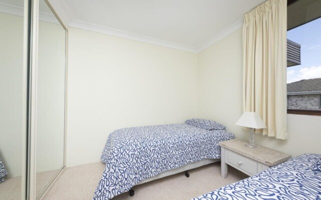 Lakeshore Lodge unit 11