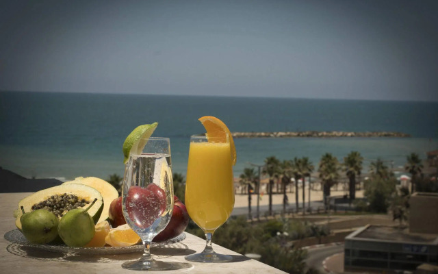TLV 88 Sea Hotel