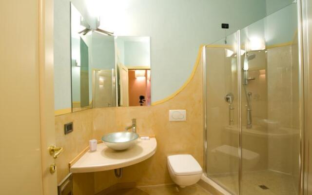 Piazza Azuni 18 Guest House
