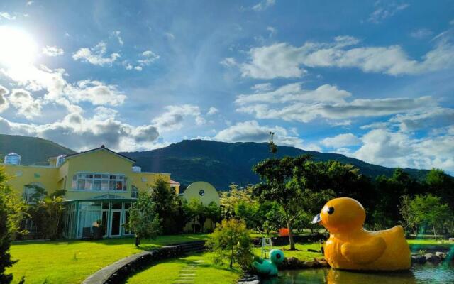 Duckling House