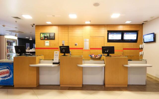 ibis Montes Claros Shopping