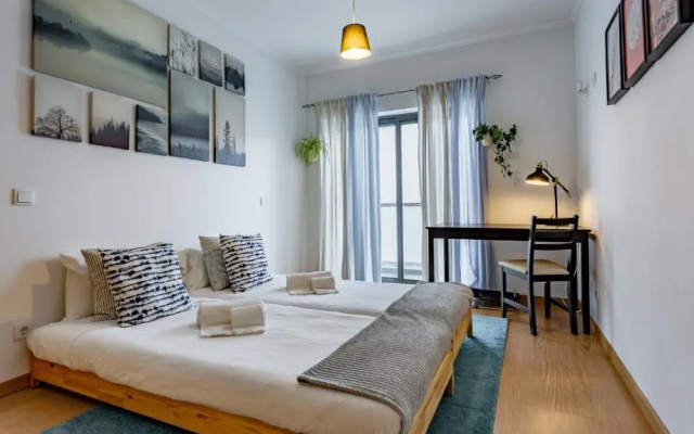 Spacious & Modern 3BDR Apartment in Algarve by LovelyStay