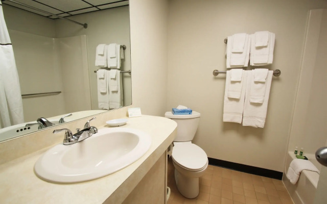 Fireside Inn & Suites Gilford