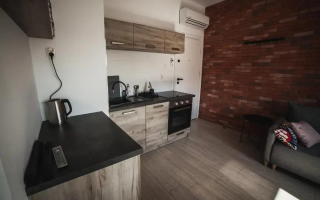 Lawendowo- sauna jacuzzi domki w ogrodzie i apartamenty w kamienicy