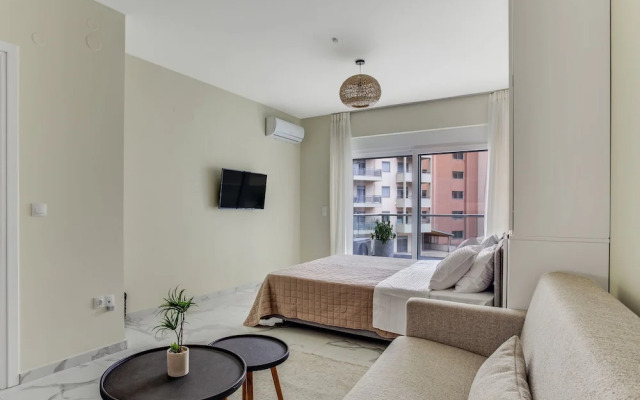 Sanders Old Port - Simple Studio w/ Balcony