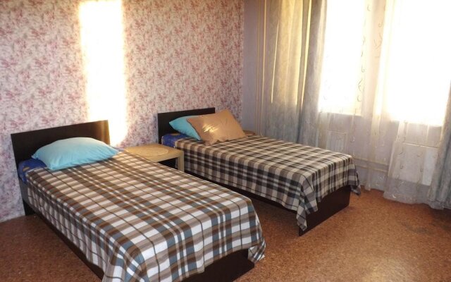 Na Bolshoy Akademicheskoy Apartment