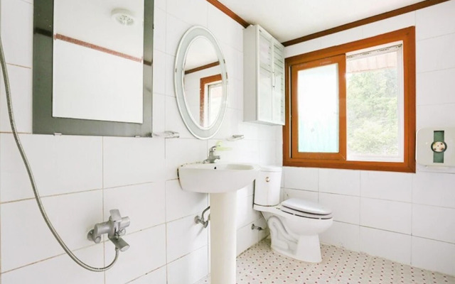 Yeoju Dugyeonsae Meomunjari Pension