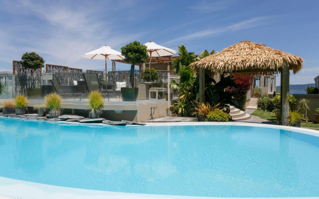 The Reef Resort