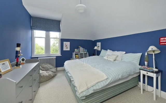 Amazing Spacious 5 Bed House Wimbledon
