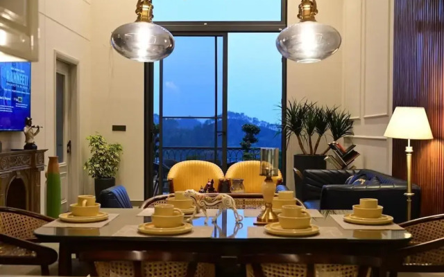 Aura Luxury Stays