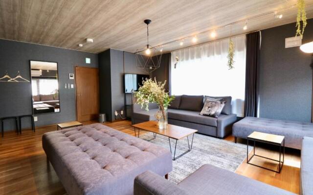 Hiragishi 2-3-2-10 / Vacation STAY 4026