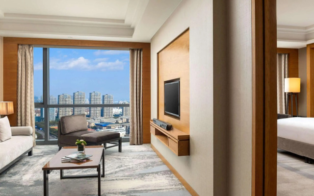 Pullman Haining