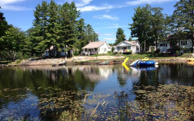 Pine Grove Cottages