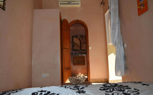 Riad Bonheur