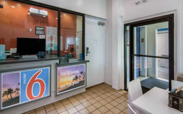 Motel 6 Monterey Park, CA