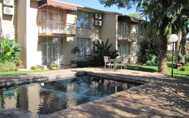 Jacaranda Lodge