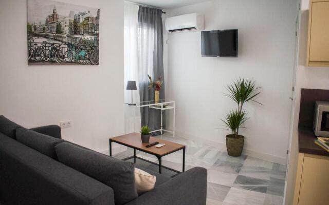 apartamentos la reina