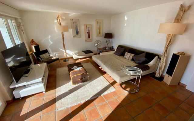 Otium - Luxury Lake View