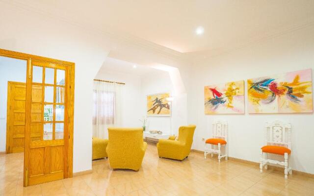 Apartamento Piscina Muro