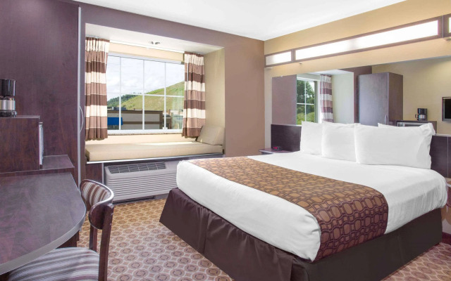 SureStay Plus Hotel by Best Western Buckhannon