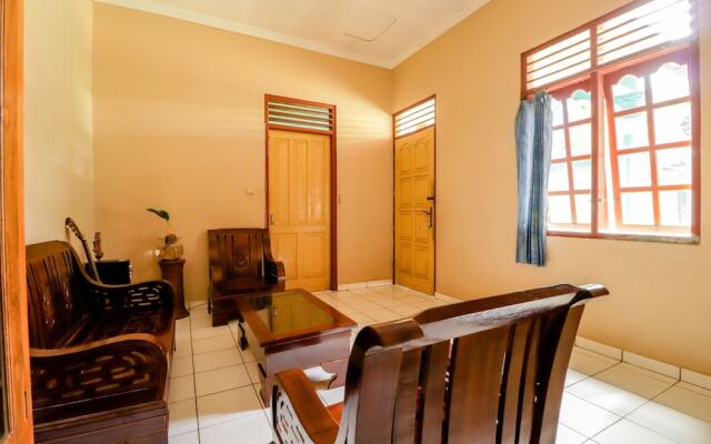 Guesthouse Sadewa