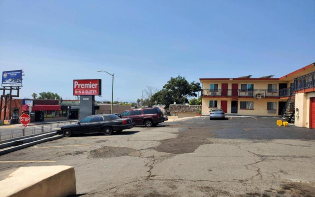 Premier Inn & Suites