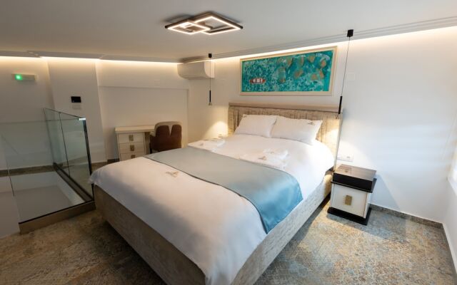 Lazar Lux Apartments