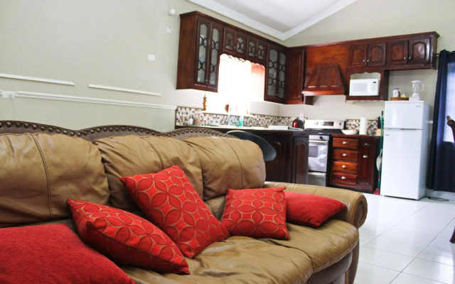 Casa Tianna - Vacation Rental Kgn Jamaica