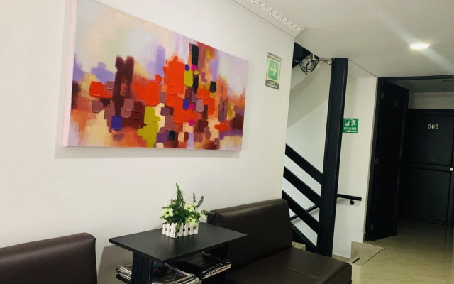 Lleras Premium Hotel