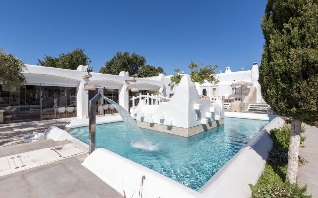 Kallos Villas & Suites