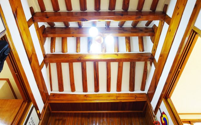Hue Hanok Guesthouse