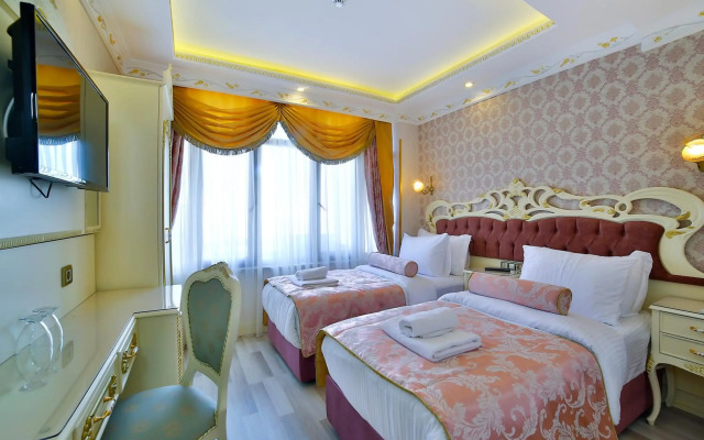 Nayla Palace Hotel