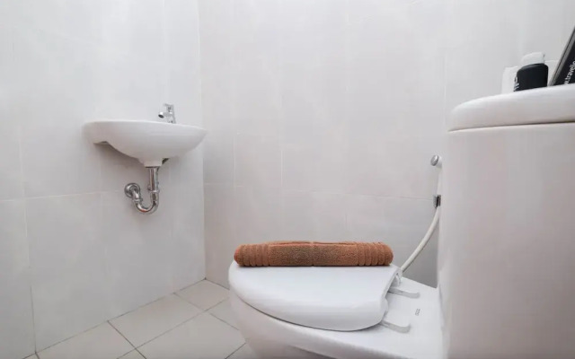 Best Choice Studio at Evenciio Apartment near UI