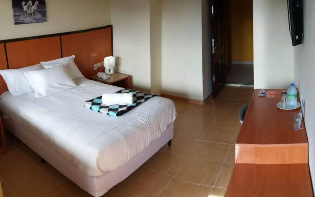 Express Inn Coronado Hotel & Camping
