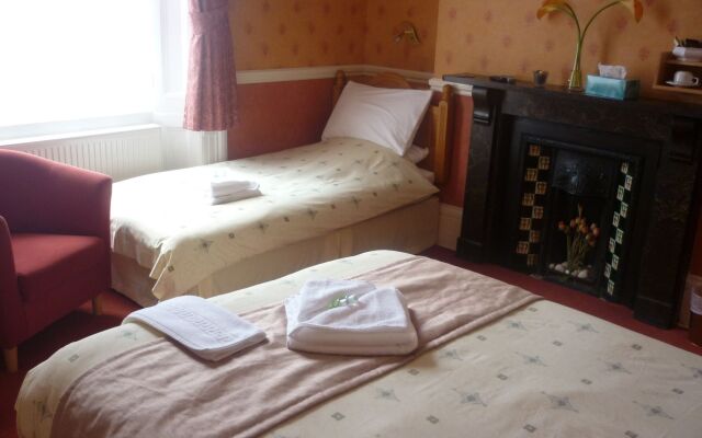 Ashwood Grange Hotel - B&B