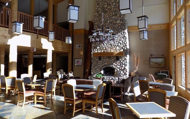 Salmon Rapids Lodge