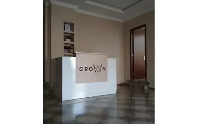 Hotel Crown