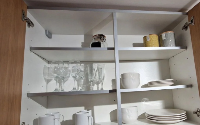 Spacious 1 Br Lincoln City Centre & Amenities, Free Parking