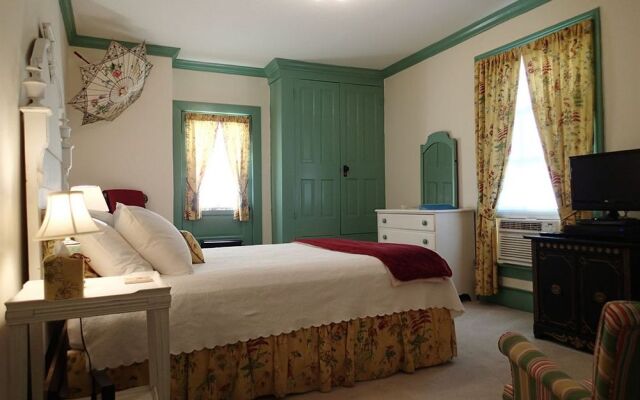 Holladay House B&B