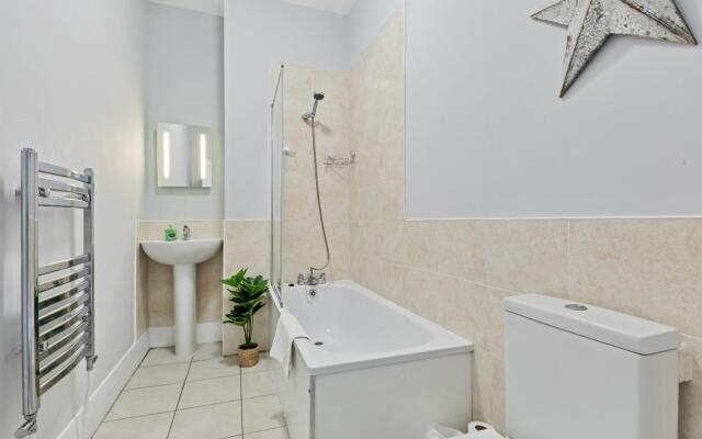 Hove Actually House | By My Getaways