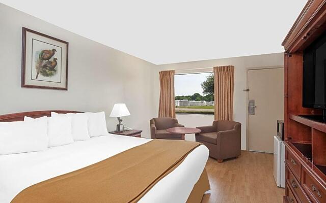 Knights Inn Crockett