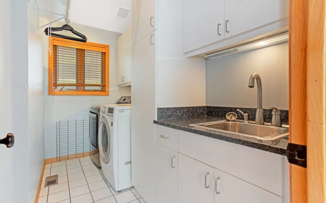 4515 Bighorn Road 4 Bedroom Home