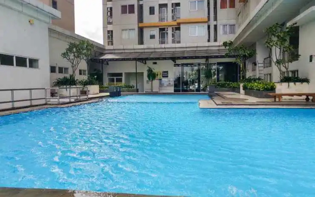 Cozy Stay at Studio Pakubuwono Terrace Apartment By Travelio