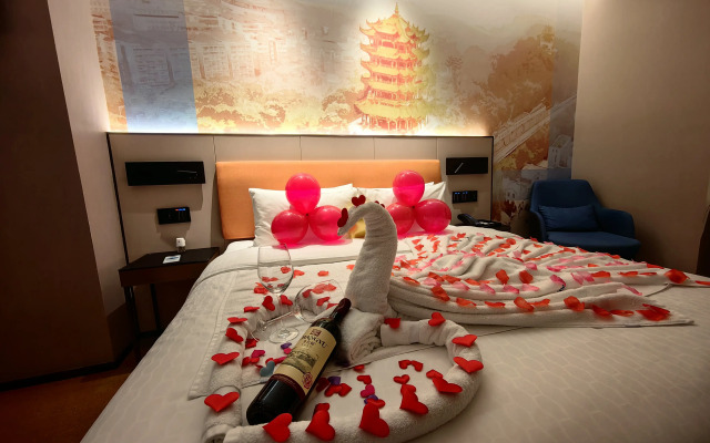Hampton by Hilton Wuhan Qiaokou Gutian