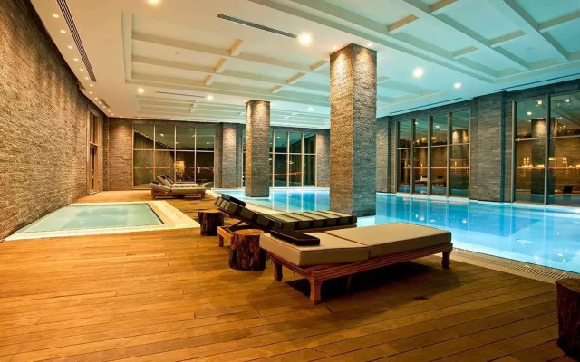 Kaya Hotel Select