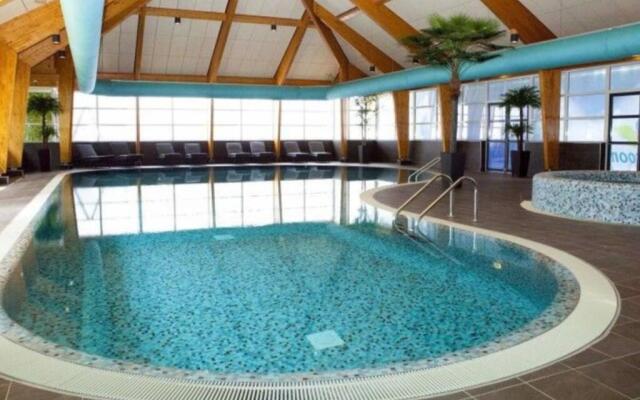 Beach Chalet Bad Hoophuizen VU43